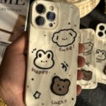 قاب موبایل آیفون خرس صخره ای قهوه ای برجسته