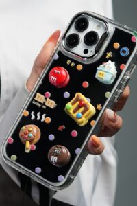 قاب موبایل ( آیفون - سامسونگ ) ام اند ام M&M آیینه ای بنددار - تصویر 2